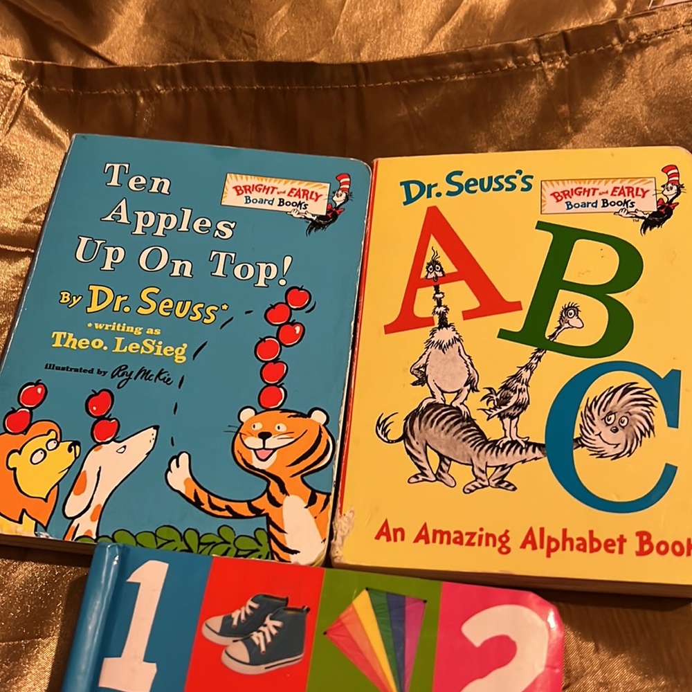 Books - Picture 2 of 3